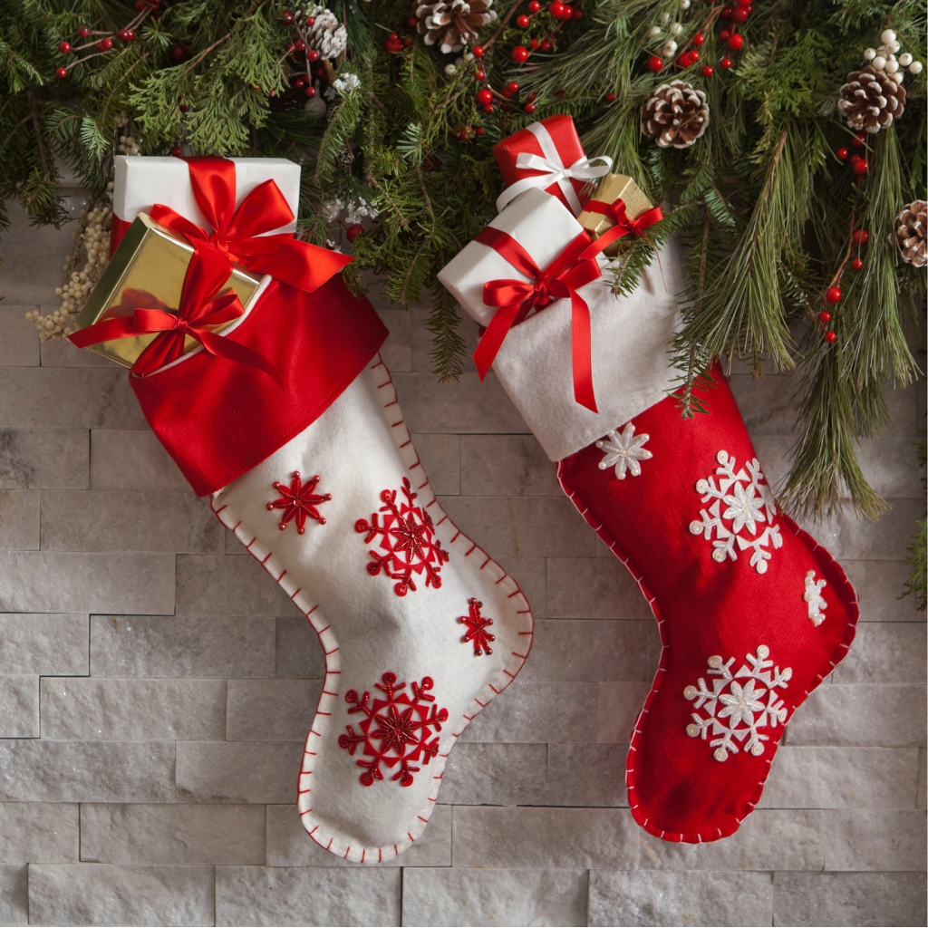 Christmas Stockings by LOVE_LIFE Getty Images canva.com