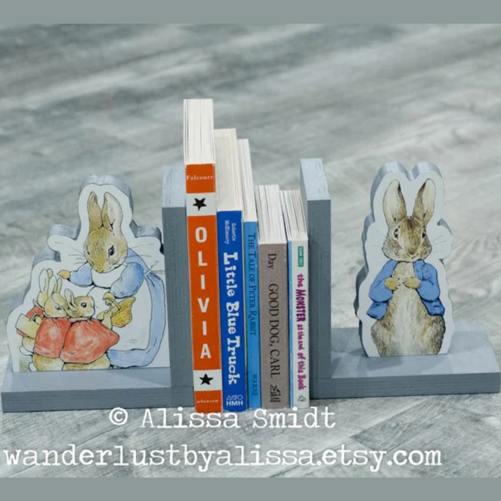 Peter Rabbit Bookends © WanderlustbyAlissa | etsy.com 