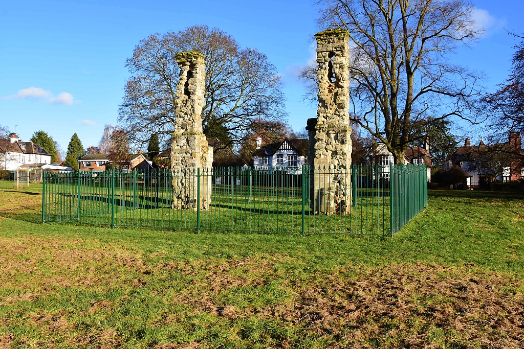 The Hunting Gate in Abington Park © essentially-england.com