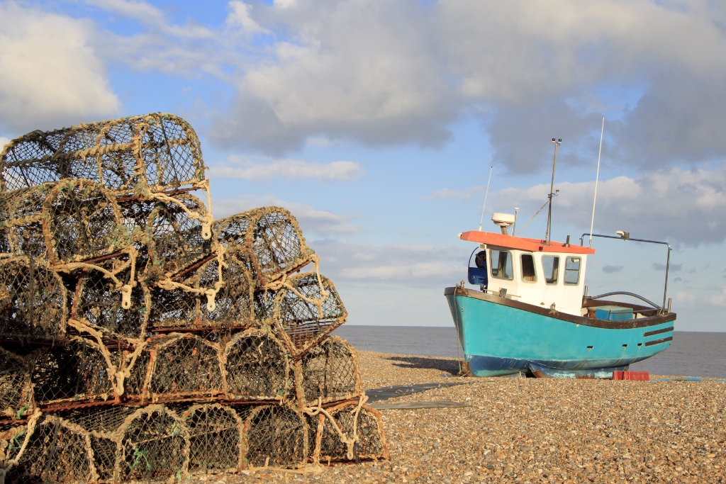 Fishing Boat on Aldeburgh Beach © scottyh | Getty Images canva.com