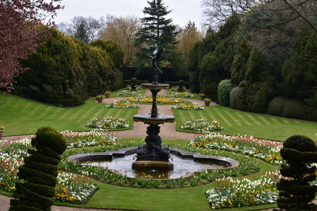 The Colourful Dutch Garden of Ascott House in Springtime © essentially-england.com