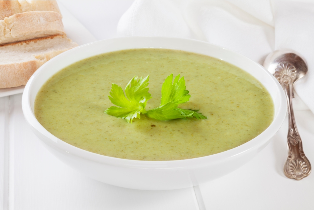 Celery Soup © travellinglight | Getty Images canva.com