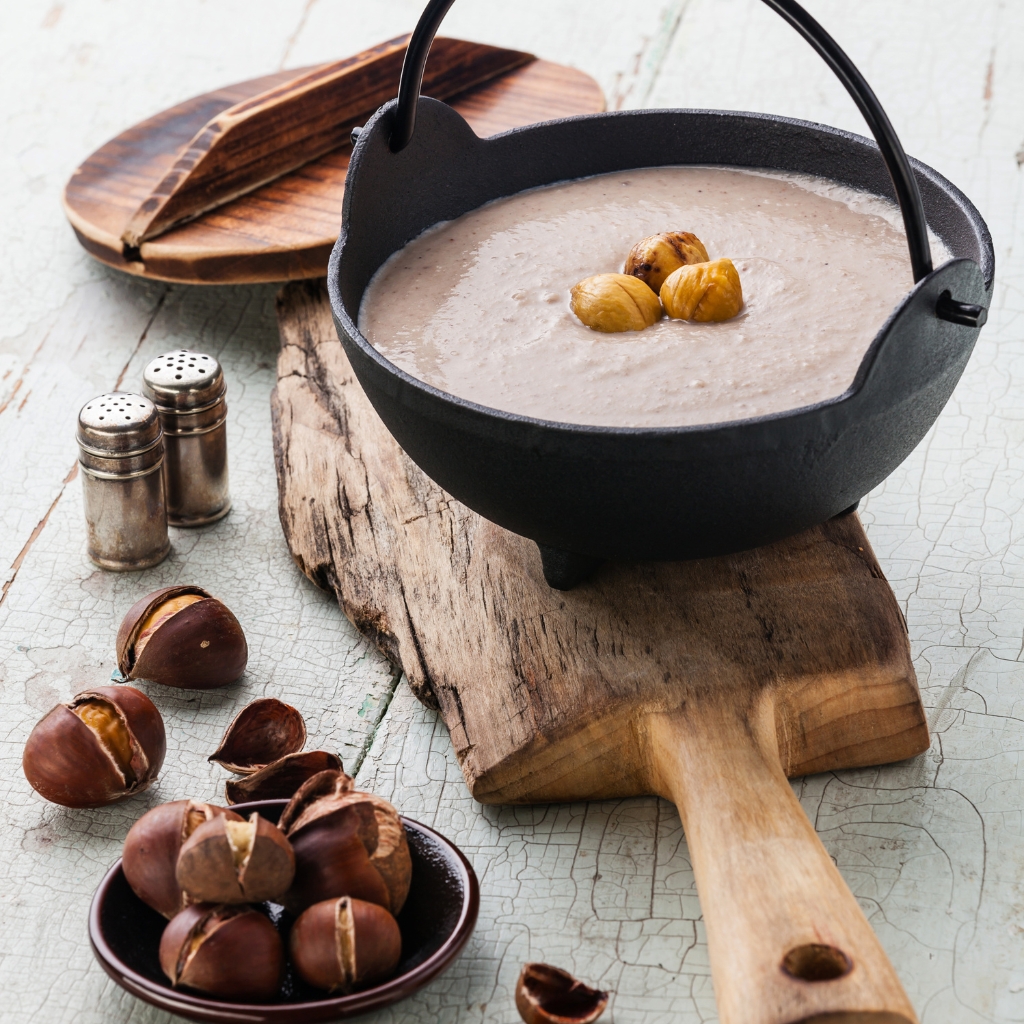 Chestnut Soup © Lisovskaya | Getty Images canva.com