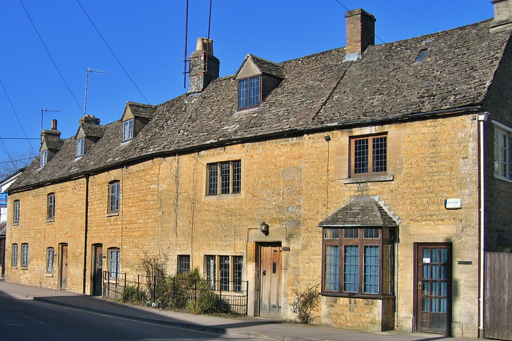 Cotswold Cottages © essentially-england.com