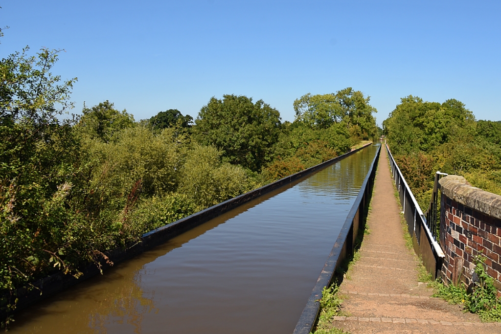 Looking Back Along the Edstone Aqueduct © essentially-england.com