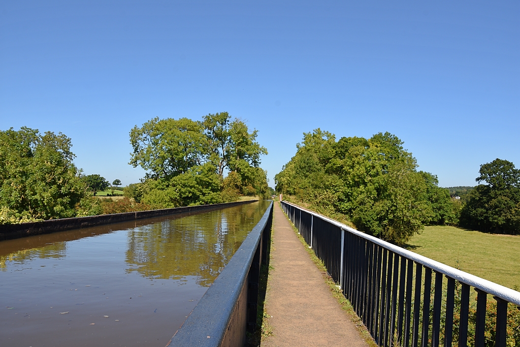 Edstone Aqueduct © essentially-england.com