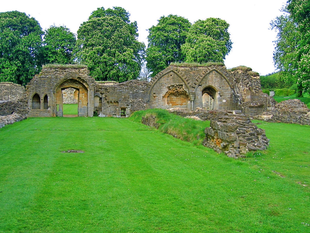 On the Left is the Monks Dining Hall and Right is the Warming Room © essentially-england.com