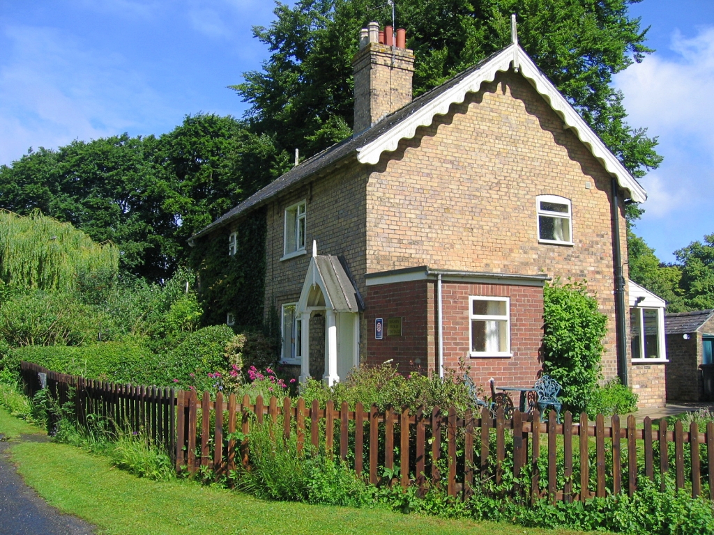 Lincolnshire Holiday Cottages: Pheasant Cottage, Alford | © essentially-england.com 