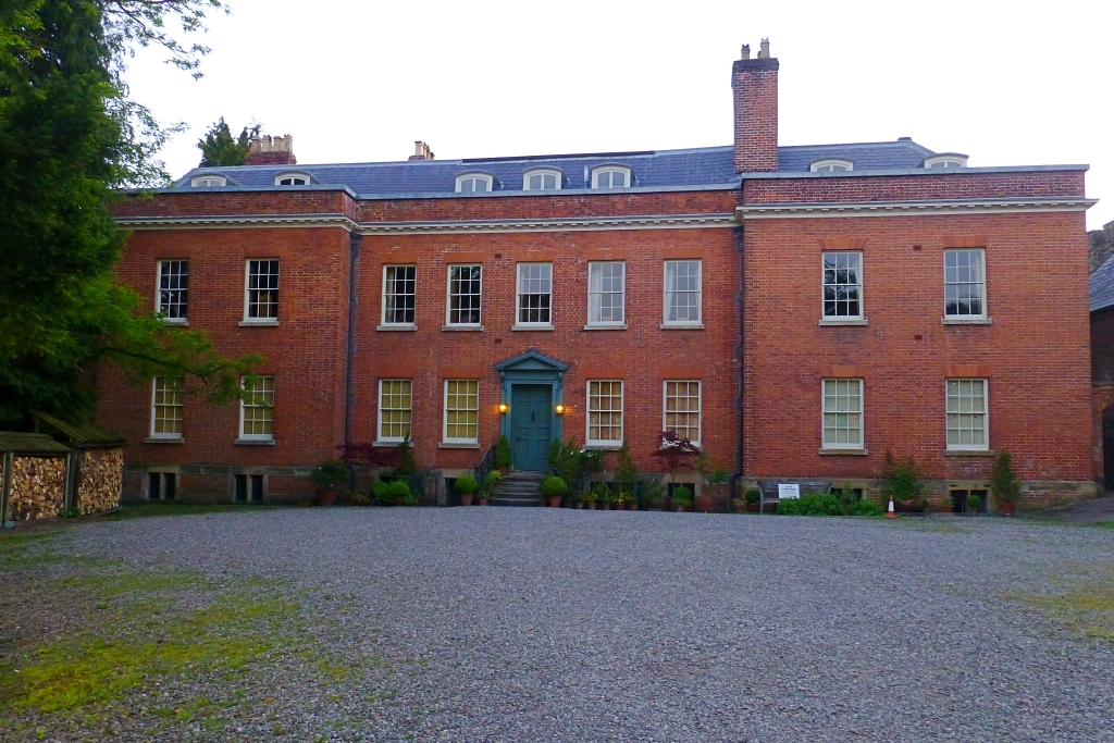 Dinham House © essentially-england.com