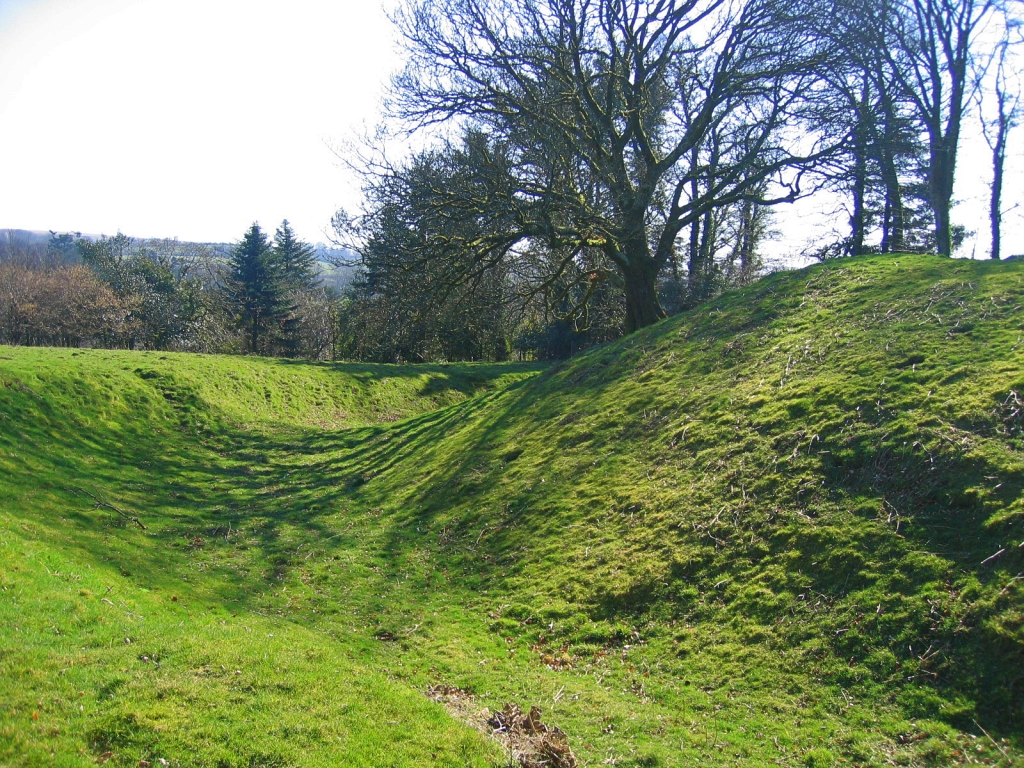 The Norman Fort at Lydford Castle © essentially-england.com