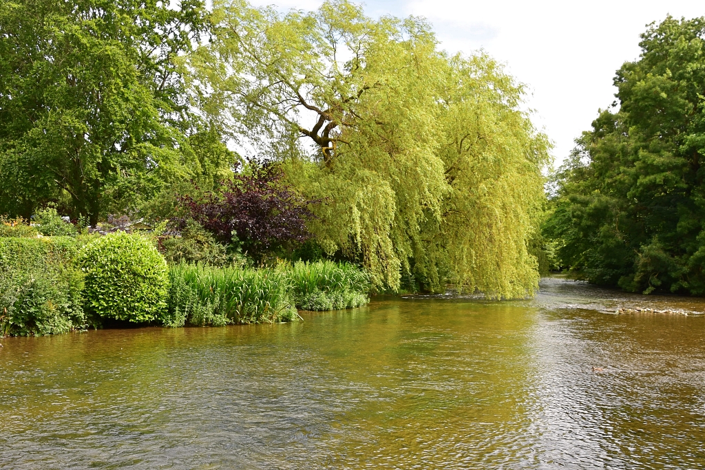 The River Wye in Ashford-in-the-Water © essentially-england.com