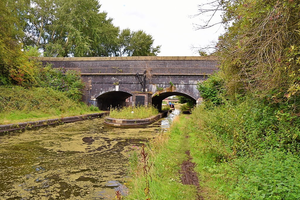 Netherton Tunnel Branch Canal Below the Tividale Aqueduct © essentially-england.com