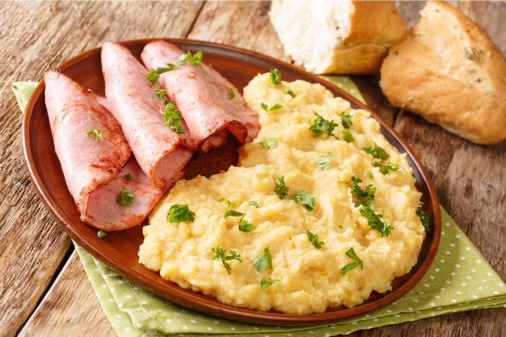 Pease Pudding and Ham © ALLEKO | Getty Images canva.com