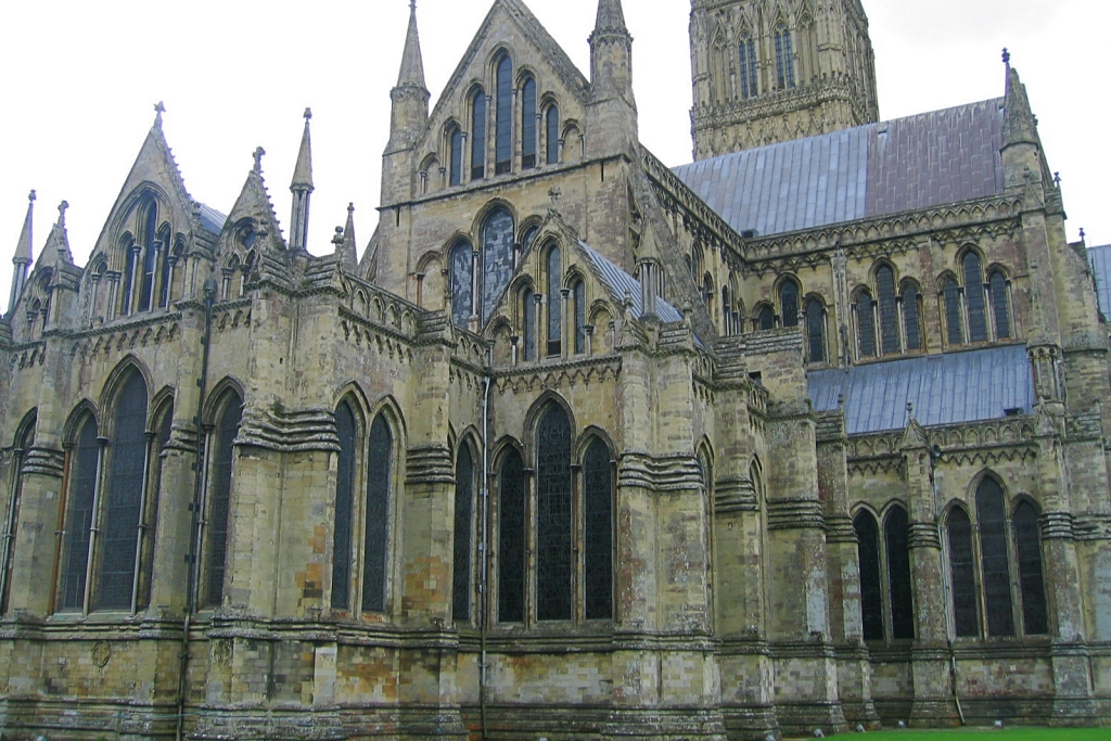 Salisbury Cathedral © essentially-england.com