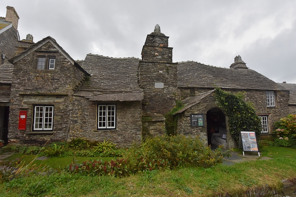 Tintagel Old Post Office © essentially-england.com