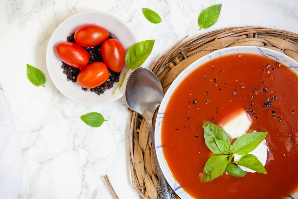 Comforting Tomato Soup © Rome2015 | Getty Images canva.com