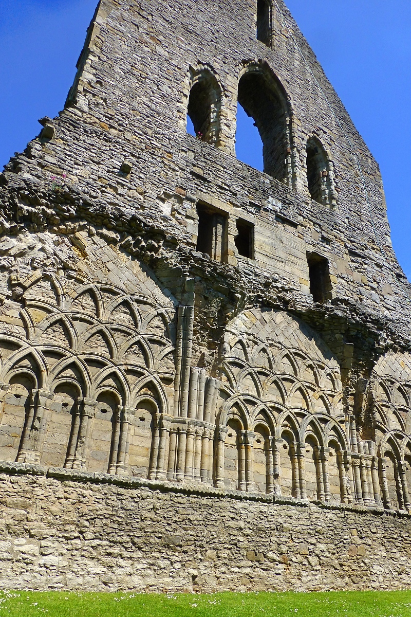 Chapter House Wall © essentially-england.com