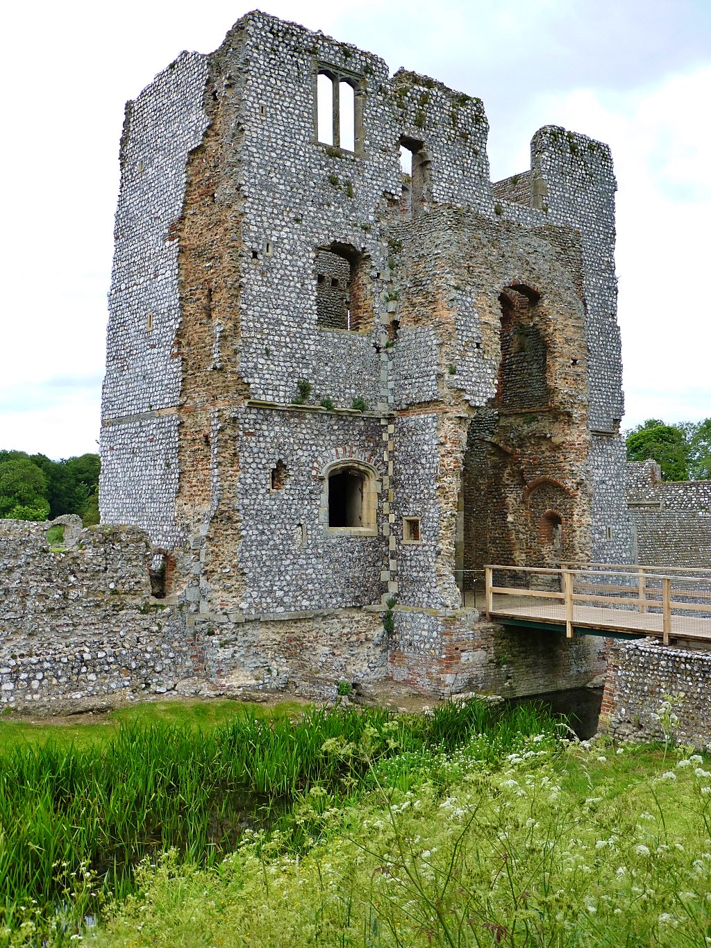 Baconsthorpe Castle Inner Gatehouse © essentially-england.com