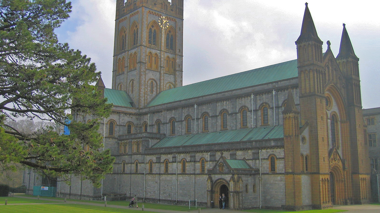 Buckfast Abbey
© essentially-england.com