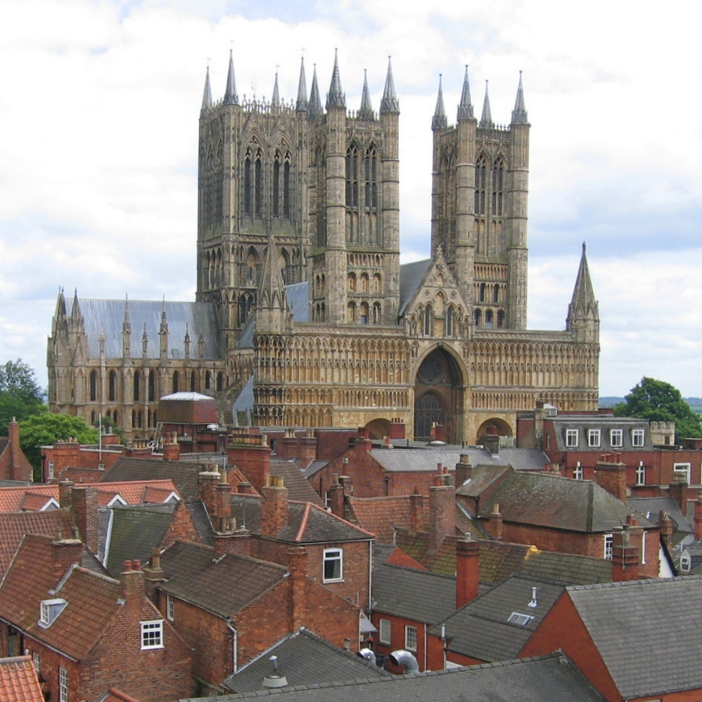 Lincoln Cathedral © essentially-england.com