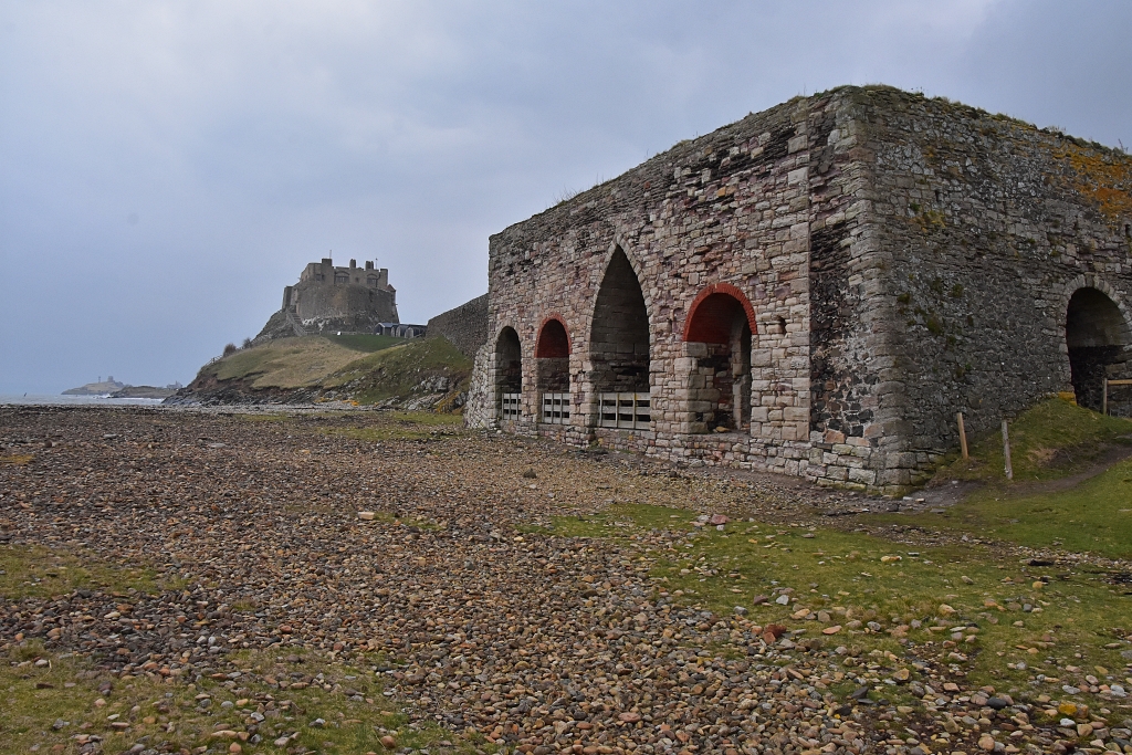 Castle Point Lime Kilns on Lindisfarne © essentially-england.com