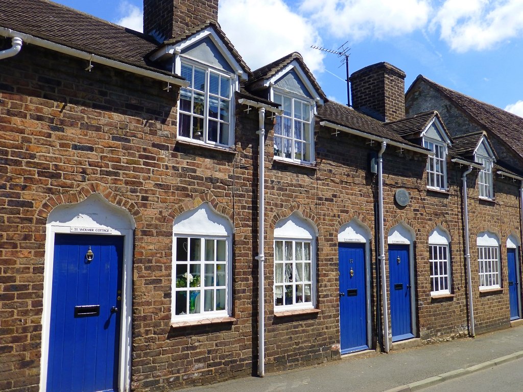 Almshouses in Much Wenlock © essentially-england.com