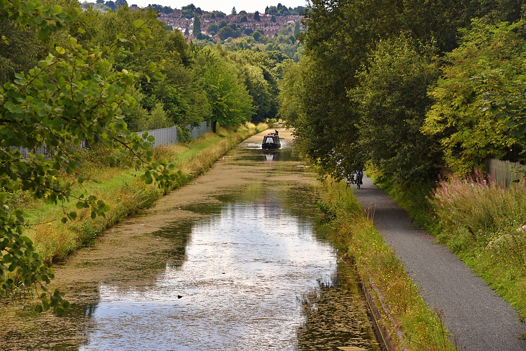 Looking Back Along the Netherton Tunnel Branch Canal © essentially-england.com