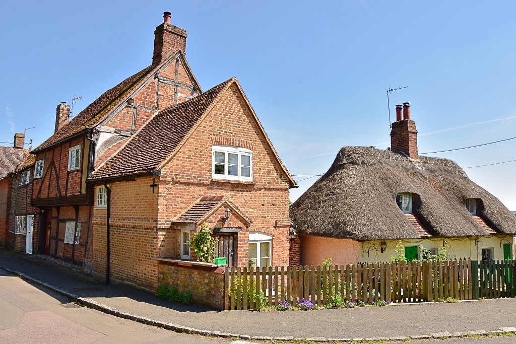 Pretty Cottages Around Quainton Village Green © essentially-england.com