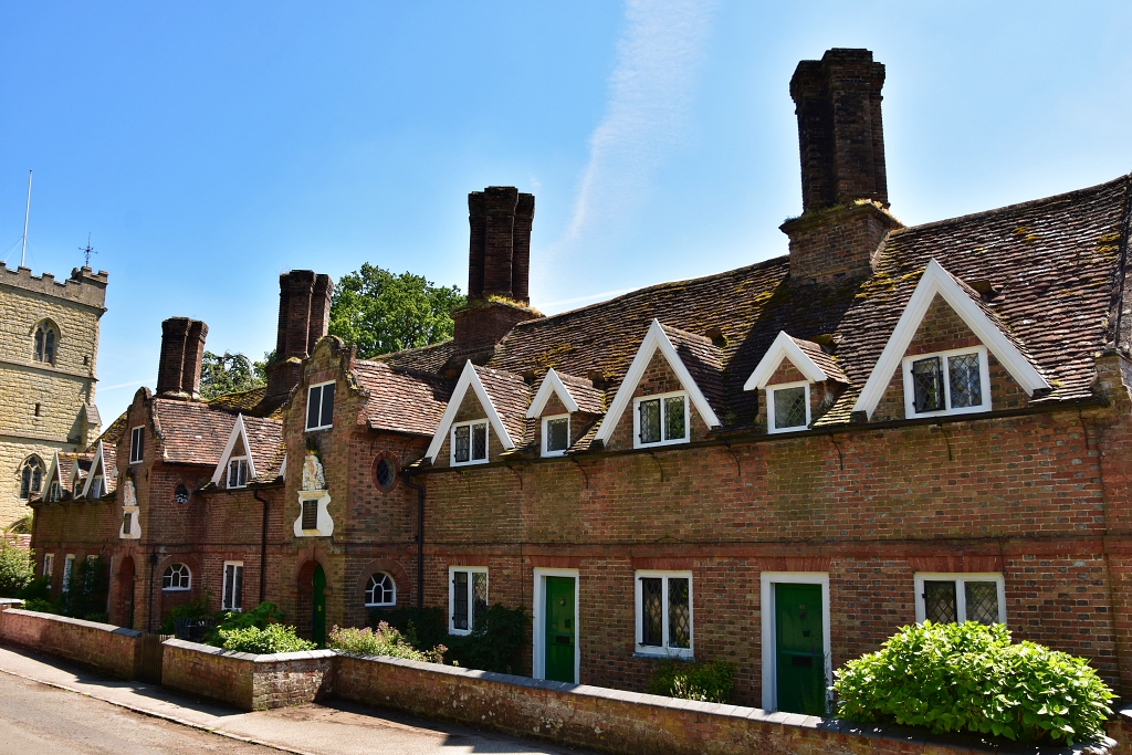 The Winwood Almshouses in Quainton © essentially-england.com