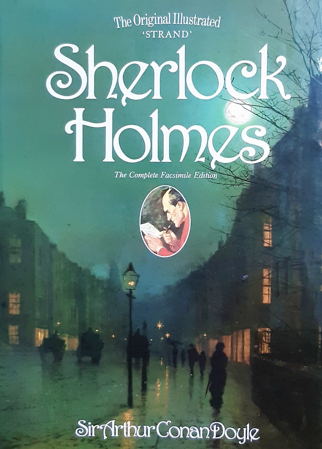 Sherlock Holmes Book © essentially-england.com