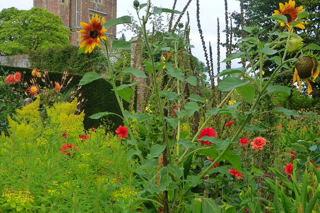 Colourful Planting at Sissinghurst Castle Gardens © essentially-england.com