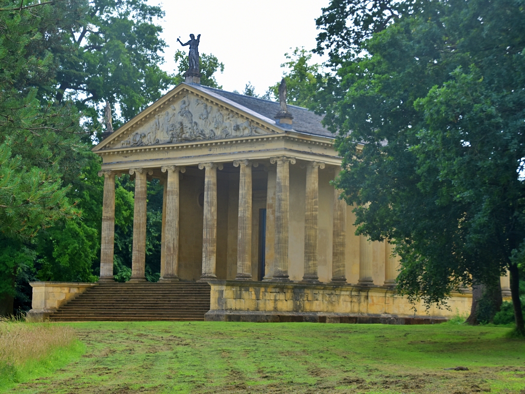 The Temple of Concord and Victory in Stowe Gardens © essentially-england.com