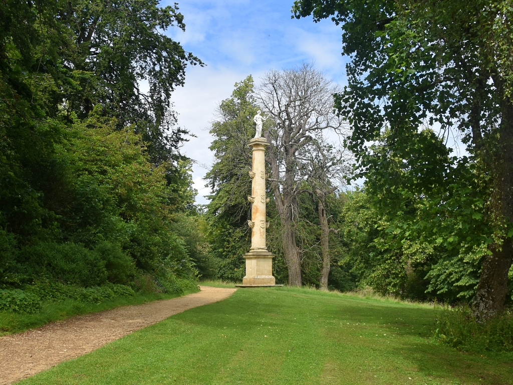 Captain Grenville's Column in Stowe Gardens © essentially-england.com