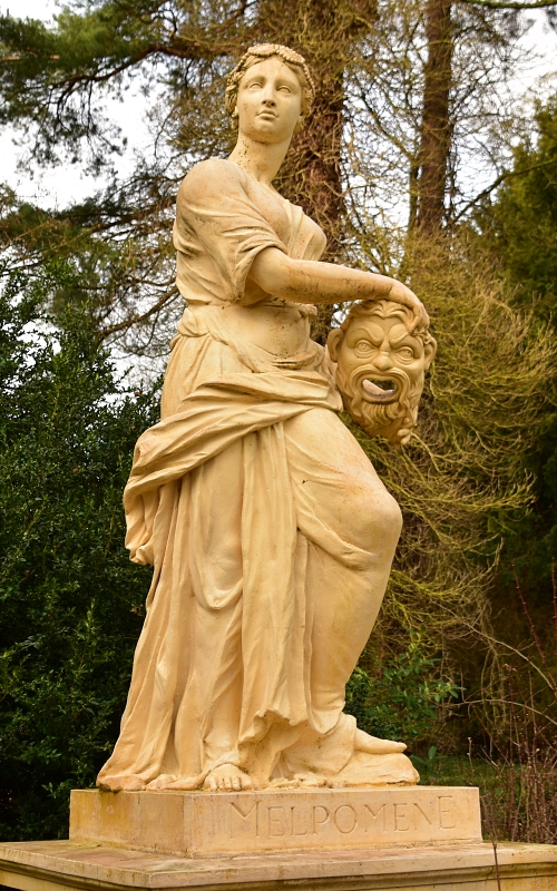 Melpomene Statue Beside the Doric Arch in Stowe Gardens © essentially-england.com